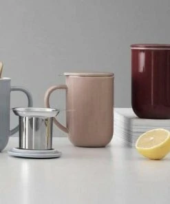 Viva Scandinavia Teepott Minima Balance Mit Filter, Weinrot -Bialetti-shop 9102263 ambiente 1