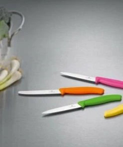 Victorinox SwissClassic Tomaten- Und Wurstmesser Mit Wellenschliff, 11 Cm, Rot -Bialetti-shop CUT 6 7836 L B1 l