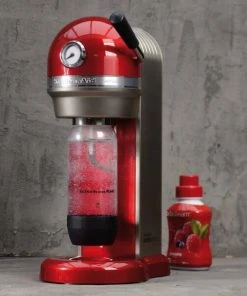 KitchenAid Sodastream ARTISAN In Liebesapfelrot -Bialetti-shop KA 2015 sodastream ok 05pc VK l 1