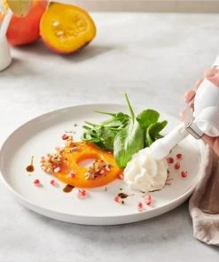 ISi Dessert Whip PLUS 0,5 L, Schwarz 6 ISi Dessert Whip PLUS 0,5 L, Schwarz -Bialetti-shop iSi Geschmorter Kuerbis mit Ziegenkaese Espuma 1