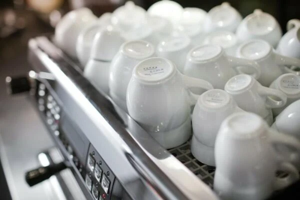 Kahla Café Sommelier Maxi Becher Set 2tlg. In Weiß 3 Kahla Café Sommelier Maxi Becher Set 2tlg. In Weiß – Bild 3